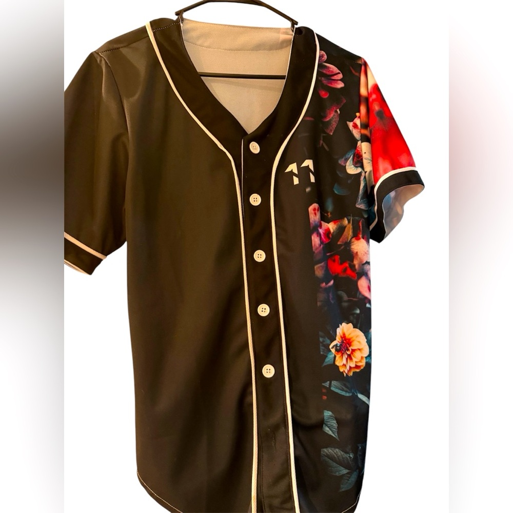 Floral Black and Red Men's /Women Shirt